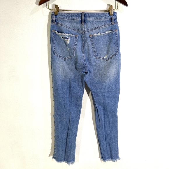 Abercrombie | Distressed Blue Jeans with Studded Detail High Rise Girlfriend - Picture 5 of 10
